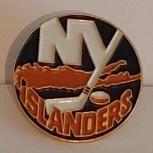 New York Islanders NHL Enamel Pin BRIGHT LOGO National Hockey League NHL